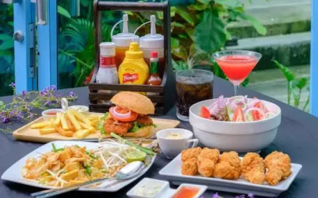 Bodega Phuket Party Hostel - Adults Only