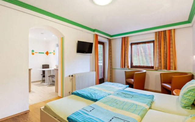 Spacious Apartment in Saalbach-hinterglemm near Ski Area