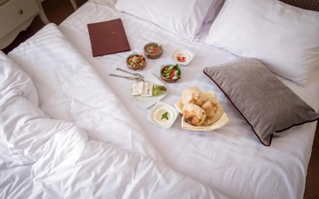 1920s Boutique Hotel and Restaurants