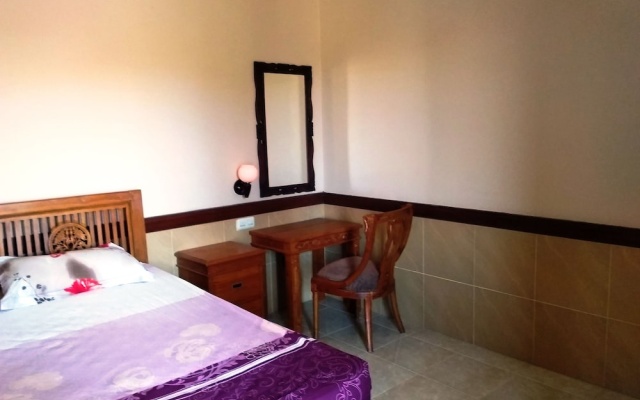 A Very Nice Cozy Family Home With 2 Floors, Fully Furnished. – Guest Rooms – Banjar