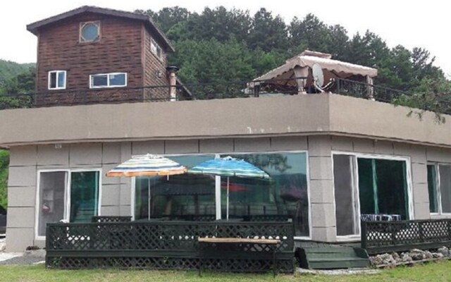 Jinan Yongdam dam Haneul Pension