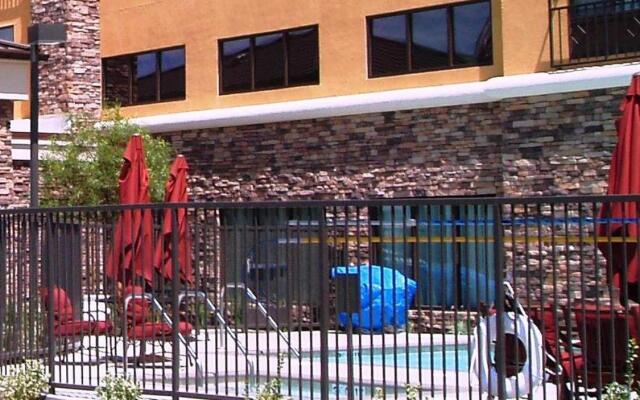 Hampton Inn and Suites Roseville