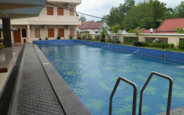 Front One Resort Yogyakarta
