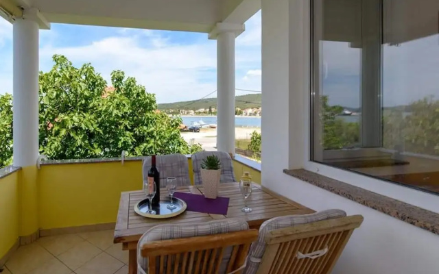 Alluring Apartment in Sukošan near Sea
