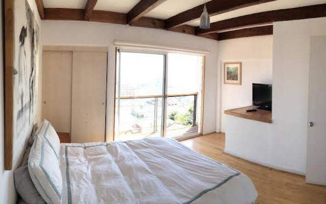 Valparaiso Experience