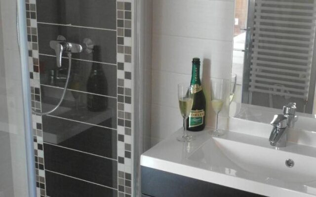 Tip-Top Apartmenthouse