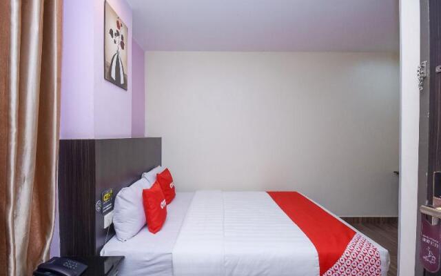 OYO 89775 98 Inn
