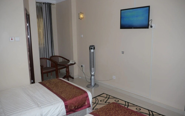 Rosaline Suites Hotel