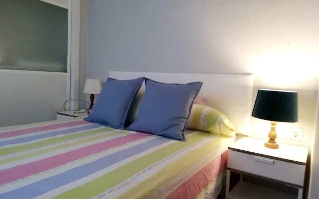 Apartment With 2 Bedrooms In Sevilla, With Wifi