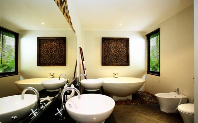 Villa Mandaya by Holiplanet