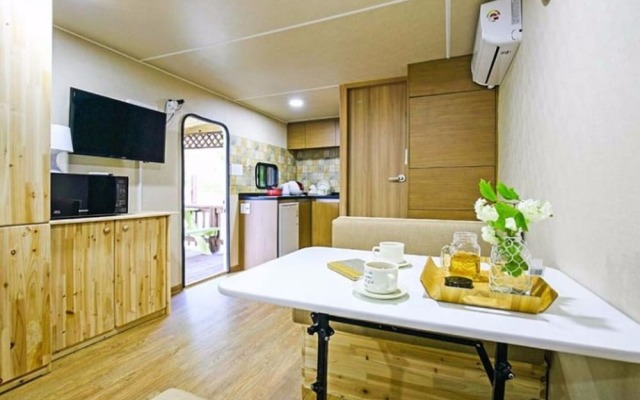 Cheongsong Hwangto Bungalow Pension