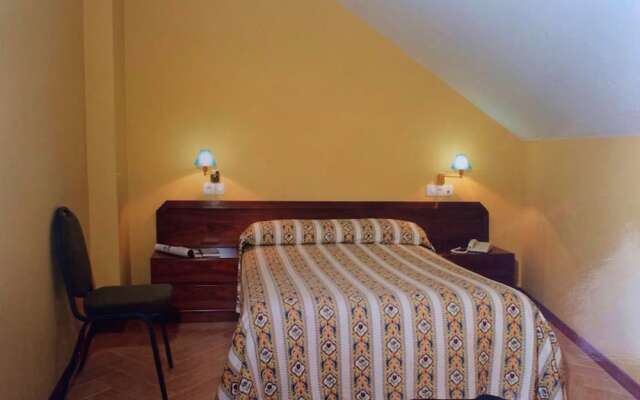 Hotel Nueva Allandesa