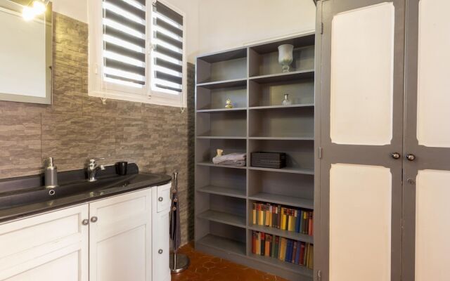 Tasteful Villa in Frejus With Private Swimming Pool