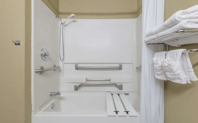 Microtel Inn And Suites Philadelphia