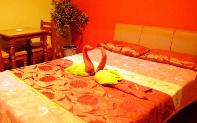 Rainbow Romanz Garden Inn