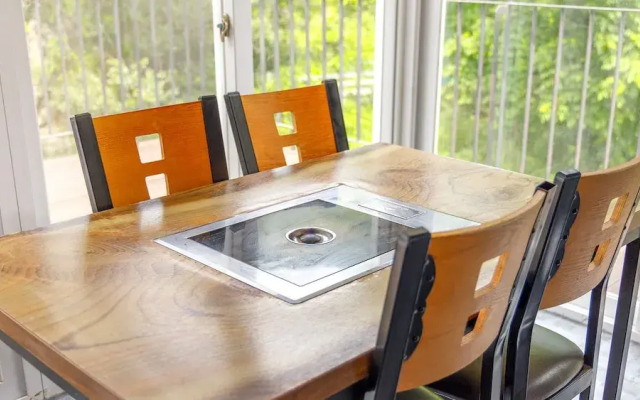 Gapyeong Gamseong216 Poolvilla Pension