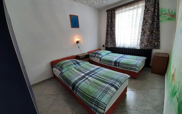 4 féröhelyes apartman