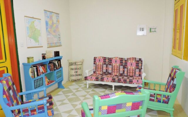 Golden Frog Mountain Hostel