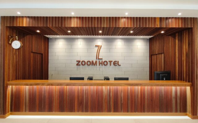 Zoom Hotel