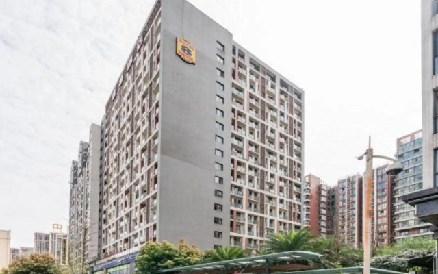 Shidai Weigang Business Hotel