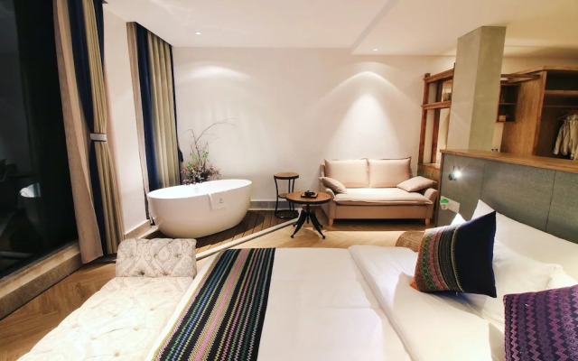 The Twelve Manor•Terraces Lodge