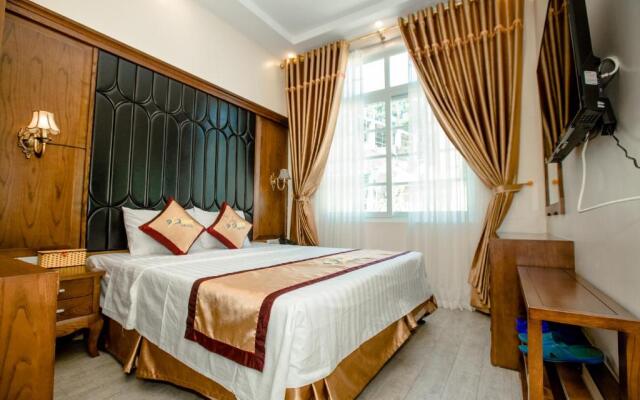 Ha Long Starlight Inn & Travel