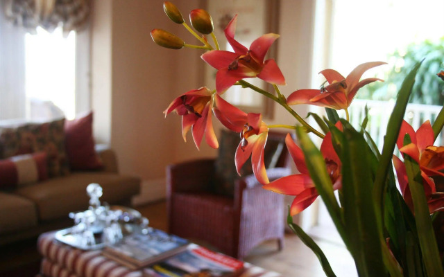 Goble Palms Guest Lodge & Urban Retreat