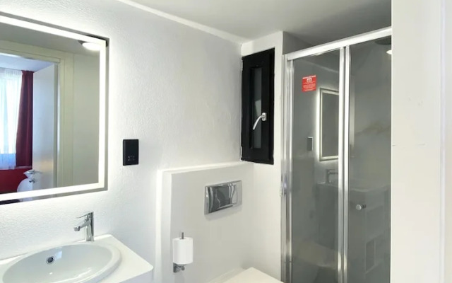 Citizen suites