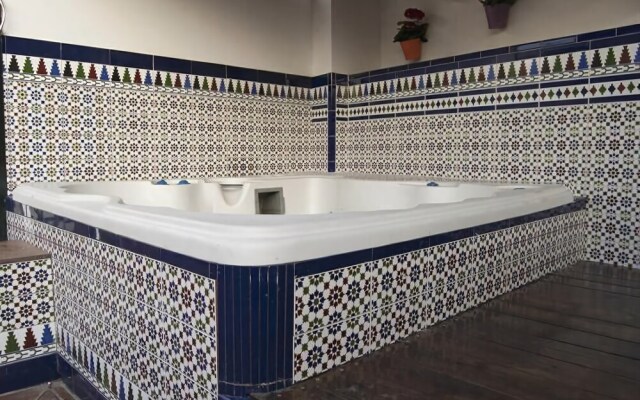 Triana Backpackers