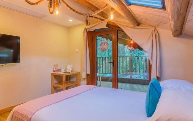 Floral Hotel Hangzhou Pupu