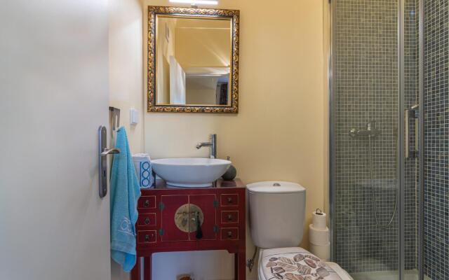 Faro Airport Flat 5 by Homing