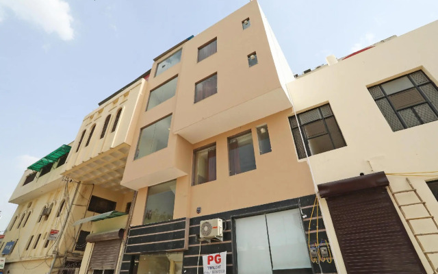 Hotel Shantinivas