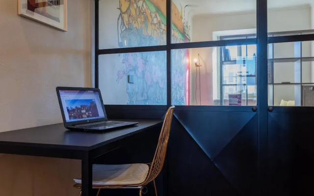 Graffiti Apartment by Wonderful Italy