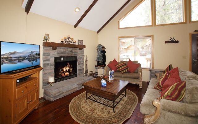 Ski and Tee Cabin