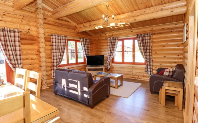 Rowan Lodge