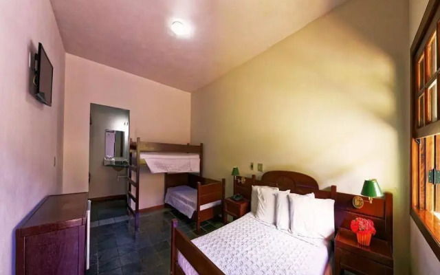 Flamboyant Hotel & Convention