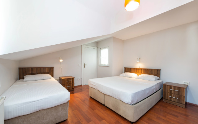 Dualis Hotel