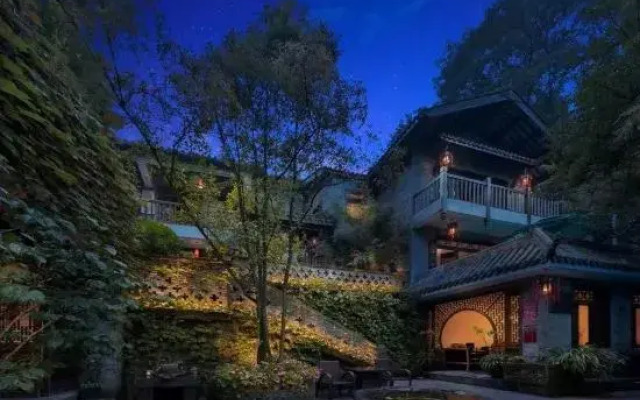 Qingcheng Mountain Yiyuanju Bieyuan Hostel