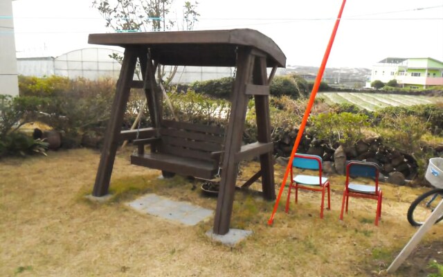 Jeju Track & Unshared House Pension