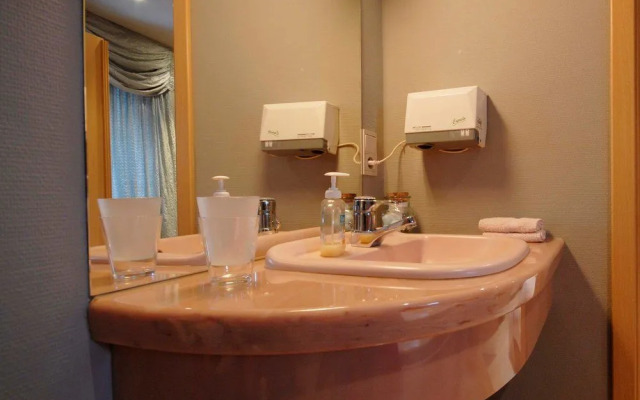 Hotel Duivels Paterke Harelbeeksestraat 29, 8500 Kortrijk