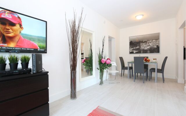 Harding Suites