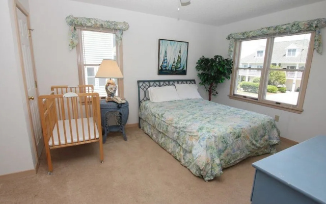 Lakeview - 5 Br Home