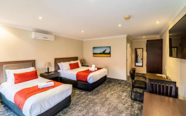 Comfort Inn Parkes International