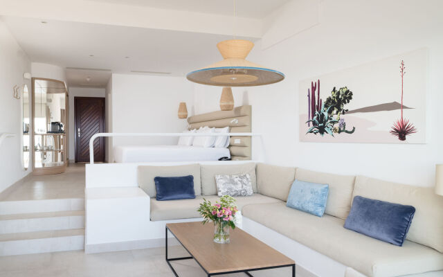 Plus Fariones Suite Hotel