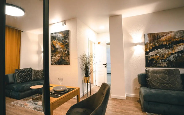 Ravelli 7 Apartment