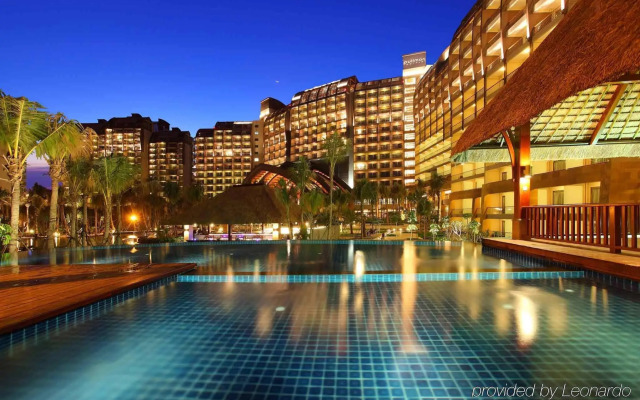 Pullman Oceanview Sanya Bay Resort & Spa