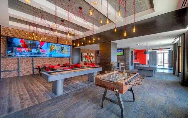 Global Luxury Suites at South Arlington