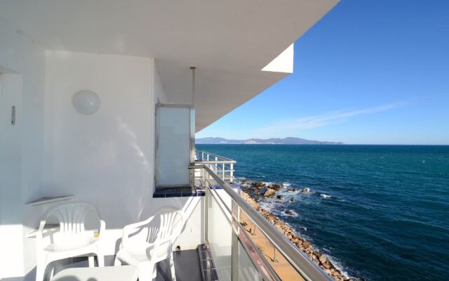 Apartamentos Front Mar