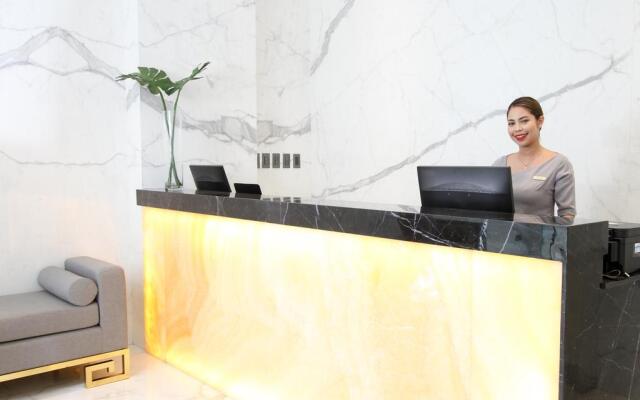 Privato Makati