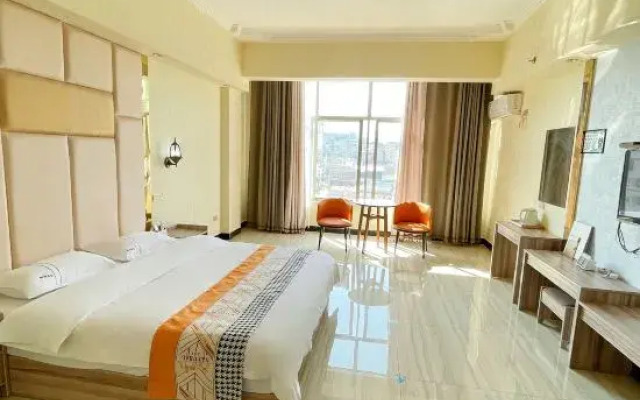 Luodian Chaohui Hotel